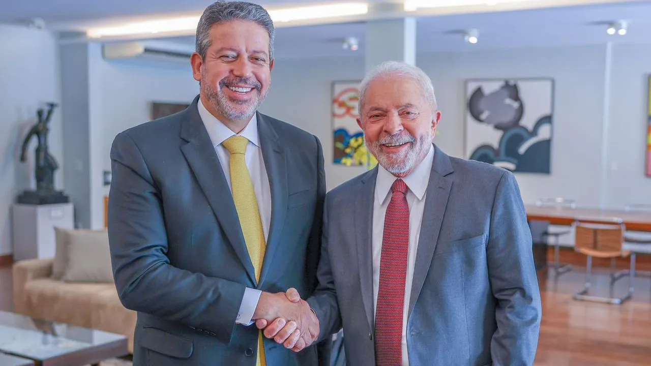 Encurralado pela bancada golpista, Lula mudará articulação política