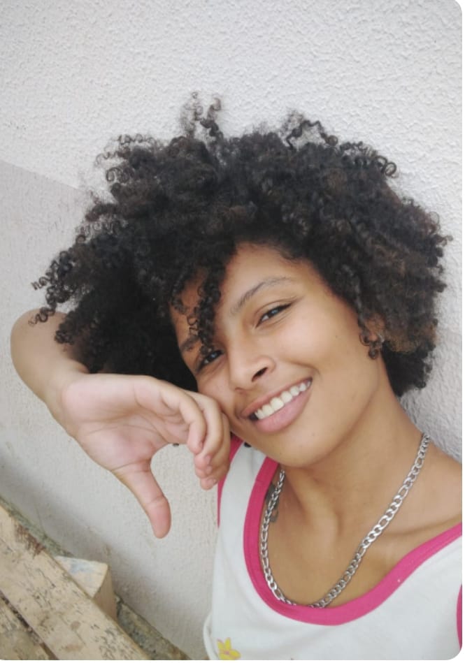 Thainara Vitória Francisco Santos, de 18 anos, morta durante uma abordagem policial em Governador Valadares, Minas Gerais, em 14 de novembro de 2024. Foto: Arquivo pessoal