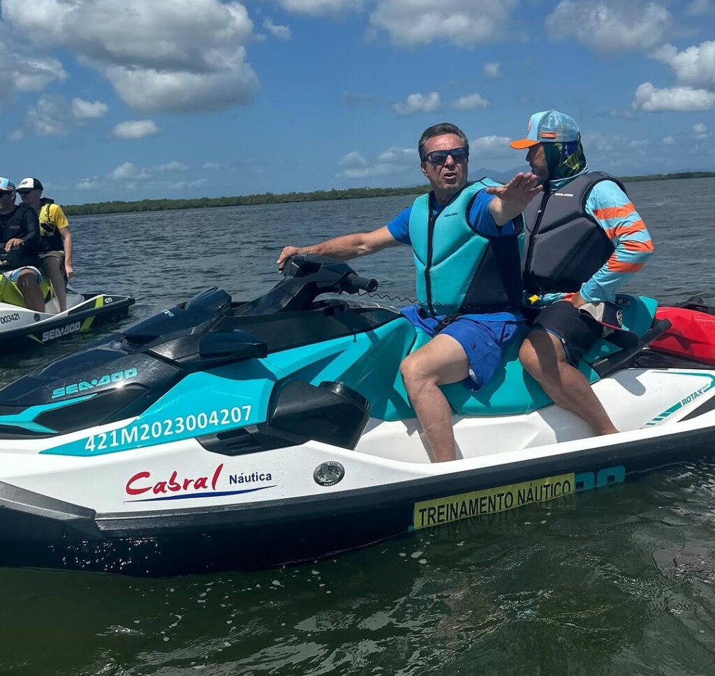 Marcio Nunes postou vídeo nas redes sociais, enquanto era secretário de Turismo de Ratinho, relacionando passeios de jet skis e projeto no Canal do Varadouro (Foto: Instagram/Reprodução)