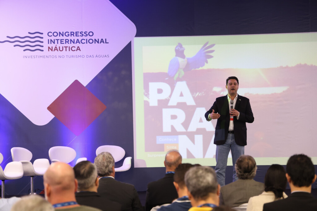 Governador do Paraná, Ratinho Junior, apresentou projeto do Canal do Varadouro em evento náutico em setembro de 2024 (Foto Jonathan Campos/AEN/Divulgação)