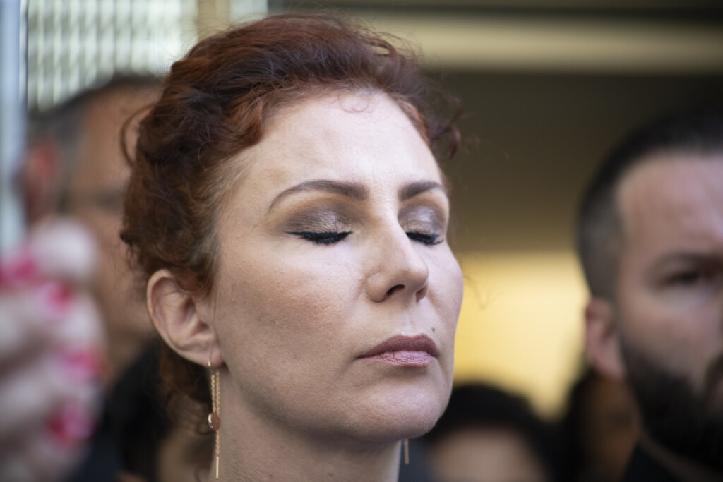 A deputada federal Carla Zambelli, do PL de São Paulo, durante entrevista na sede do partido no dia 15 de maio (Foto: Nino Cirenza/Ato Press/Folhapress)