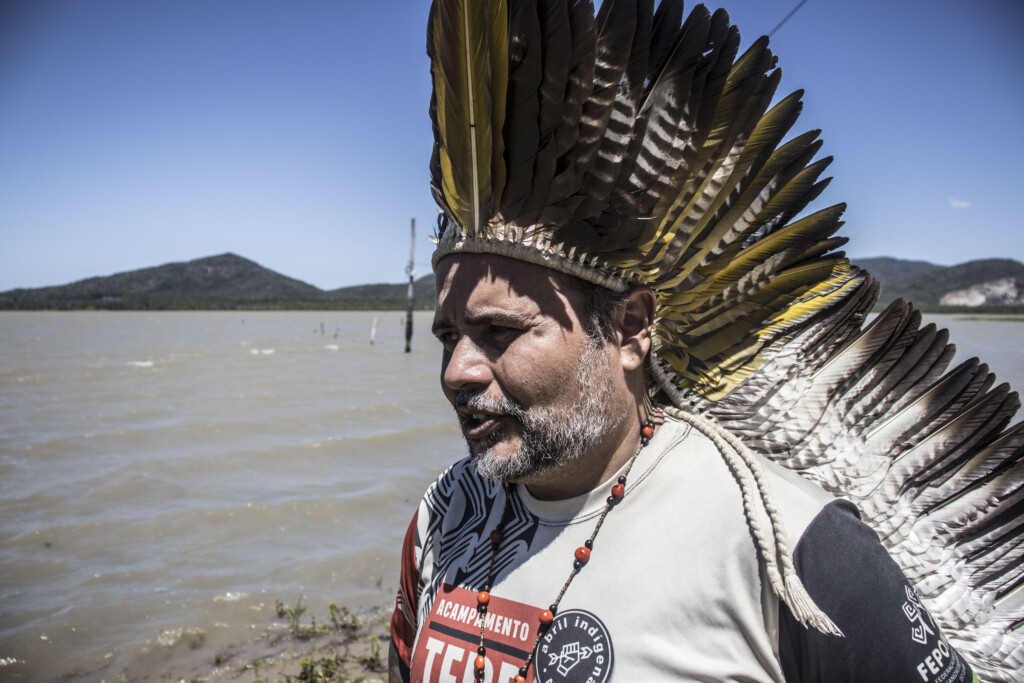 Paulo Anacé, liderança da grande aldeia Cauípe, destaca que o povo indígena luta há anos para cuidar do rio Cauípe e preservar sua fonte de água (Foto Iago Barreto Soares/Intercept)